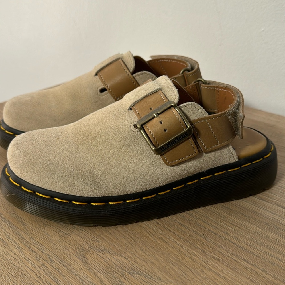 Clogs